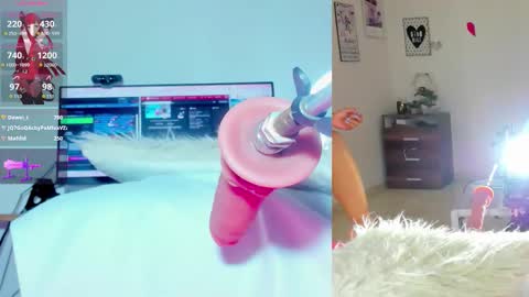 rosy_emely_ online show from February 5, 2026, 9:47 am