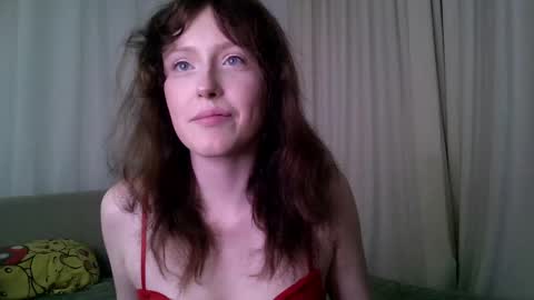 rosy_petal online show from May 17, 2026, 7:10 pm