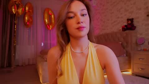 Hi Im Maria Check my Bio  online show from April 27, 2026, 12:58 pm