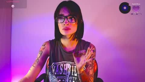 Snapshot of rot_wallace chatting on September 18, 2025, 10:56 pm rot_wallace online show from September 18, 2025, 10:56 pm