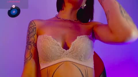 Snapshot of rot_wallace chatting on October 8, 2025, 10:40 pm rot_wallace online show from October 8, 2025, 10:40 pm