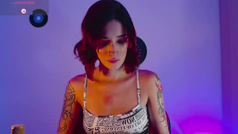 Snapshot of rot_wallace chatting on October 9, 2025, 9:57 pm rot_wallace online show from October 9, 2025, 9:57 pm