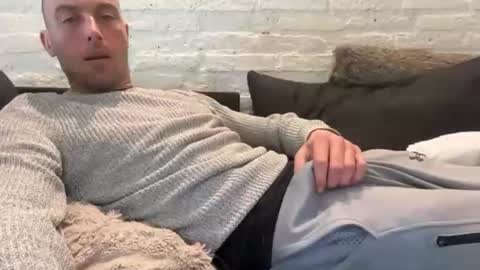 Snapshot of rotteei1 chatting on April 11, 2026, 10:08 am rotteei1 online show from April 11, 2026, 10:08 am