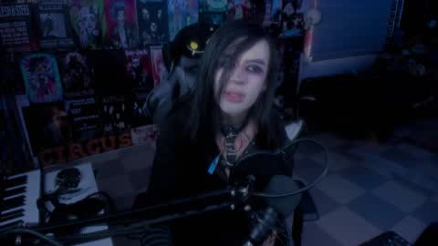 Snapshot of rotten_dreams chatting on February 10, 2025, 9:36 pm rot online show from February 10, 2025, 9:36 pm