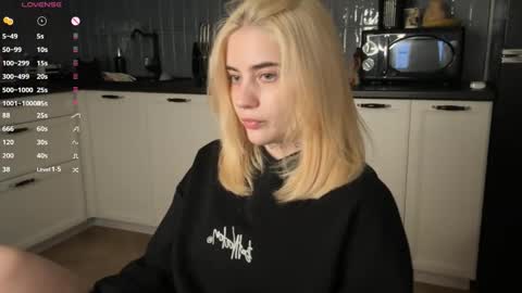 Snapshot of rottenlullaby chatting on October 19, 2025, 8:09 pm  - my telegram channel online show from October 19, 2025, 8:09 pm