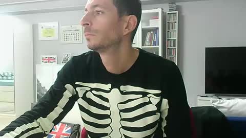 roubarixx online show from November 2, 2025, 8:28 am