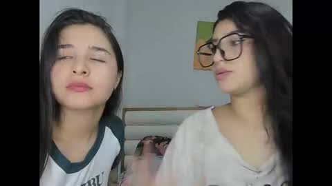 rous_and_sweet09 online show from May 18, 2026, 2:51 am