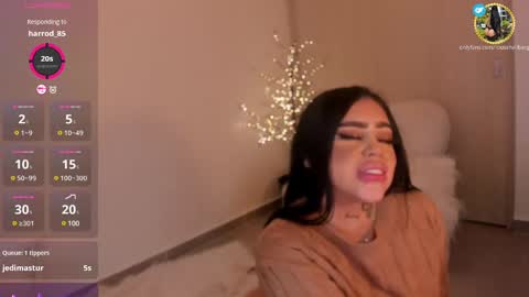 Snapshot of rouse_hallberg_ chatting on March 3, 2025, 10:42 pm DREAM online show from March 3, 2025, 10:42 pm