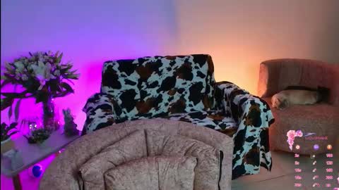 Snapshot of rousee_v chatting on February 10, 2026, 12:37 am Rousee online show from February 10, 2026, 12:37 am