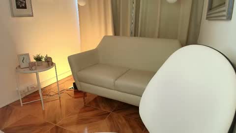 Snapshot of rousee_v chatting on March 13, 2026, 12:01 pm Rousee online show from March 13, 2026, 12:01 pm