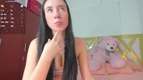 Snapshot of rousee_yarelds chatting on January 27, 2025, 6:09 pm rousee_yarelds online show from January 27, 2025, 6:09 pm