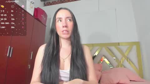 Snapshot of rousee_yarelds chatting on February 2, 2025, 6:48 am rousee_yarelds online show from February 2, 2025, 6:48 am