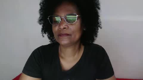 luxa online show from December 3, 2024, 12:38 pm