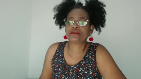 luxa online show from September 28, 2025, 8:25 pm