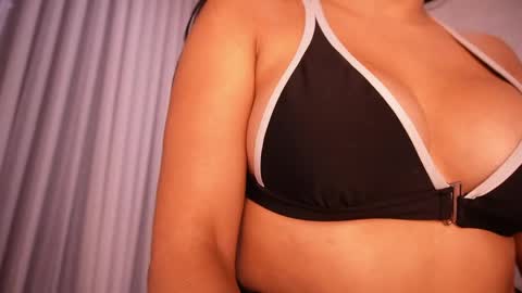 Snapshot of rousse_coup chatting on June 4, 2026, 7:20 pm Rosse and Miller online show from June 4, 2026, 7:20 pm