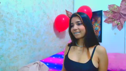 rousse_violet online show from February 17, 2025, 8:47 pm