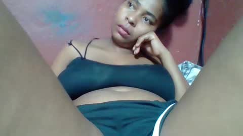 Snapshot of rovaelyah chatting on February 10, 2026, 3:38 pm rovaelyah online show from February 10, 2026, 3:38 pm