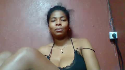 rovaelyah online show from March 25, 2026, 5:24 am