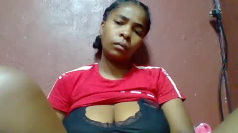 rovaelyah online show from May 2, 2026, 8:36 pm
