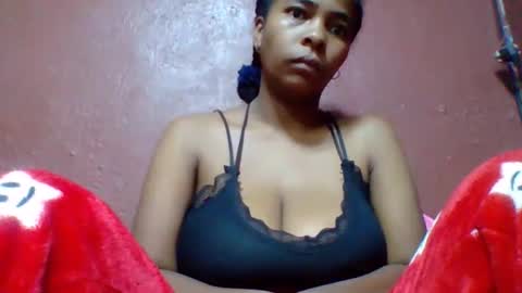 rovaelyah online show from May 4, 2026, 2:29 am