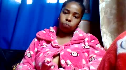 rovaelyah online show from July 5, 2026, 4:07 am