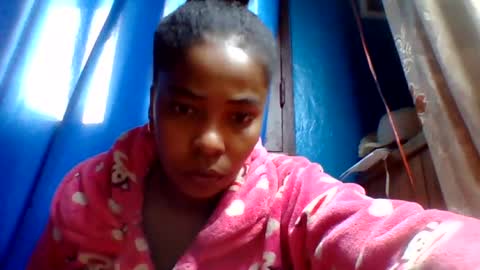 rovaelyah online show from July 5, 2026, 4:19 am