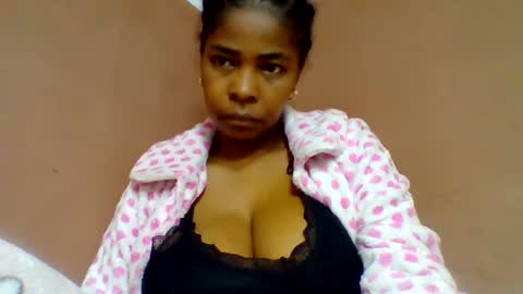 rovaelyah online show from July 11, 2026, 2:03 am