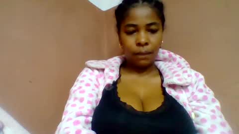 rovaelyah online show from July 12, 2026, 2:46 am