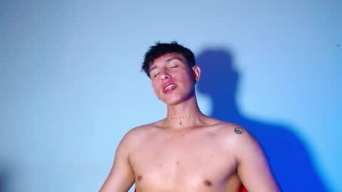 rowanboy23 online show from February 13, 2026, 12:39 am