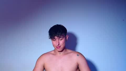 rowanboy23 online show from May 2, 2026, 9:53 pm