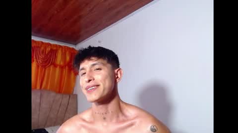 Snapshot of rowanboy23 chatting on July 26, 2026, 7:43 pm rowanboy23 online show from July 26, 2026, 7:43 pm