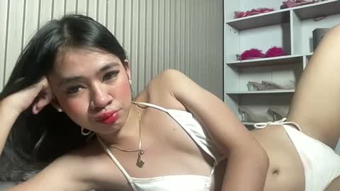 Snapshot of roweena_rodrigo69x chatting on May 12, 2026, 3:31 pm roweena online show from May 12, 2026, 3:31 pm
