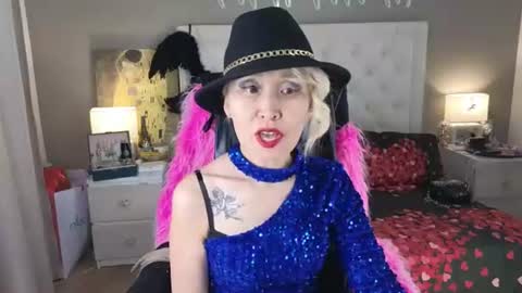 Roxalana online show from June 12, 2026, 12:04 pm