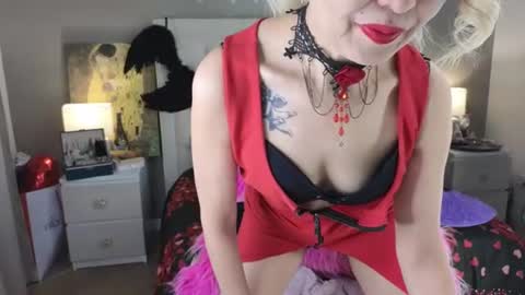 Roxalana online show from June 18, 2026, 8:36 am