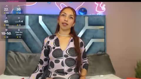 Roxane online show from April 28, 2026, 2:49 am