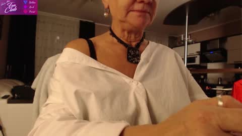 Roxana online show from December 6, 2024, 2:17 pm