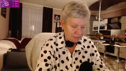 Roxana online show from December 29, 2024, 1:38 pm