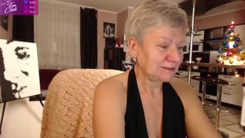 Roxana online show from January 7, 2025, 2:19 pm