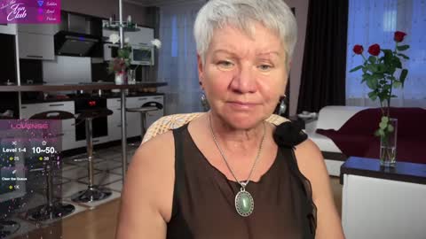 Roxana online show from February 1, 2025, 2:24 pm