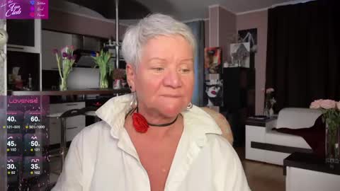 Roxana online show from March 8, 2025, 2:51 pm