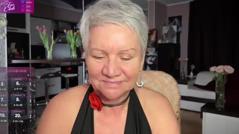 Roxana online show from March 10, 2025, 3:20 pm
