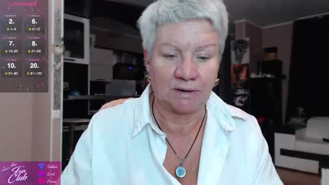 Roxana online show from September 9, 2025, 7:02 pm