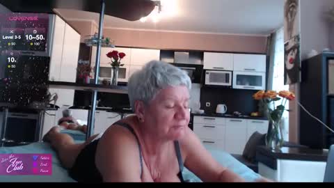 Roxana online show from October 31, 2025, 8:37 am