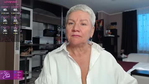 Roxana online show from February 8, 2026, 2:42 pm