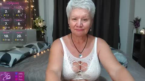 Roxana online show from April 25, 2026, 2:14 pm