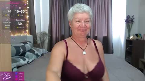 Roxana online show from May 5, 2026, 1:57 am