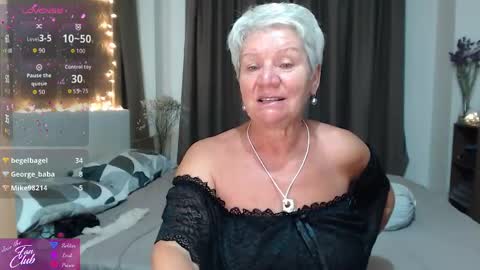 Roxana online show from May 5, 2026, 2:03 pm
