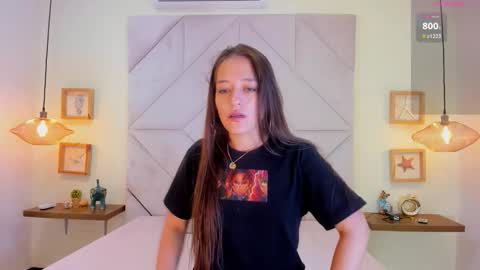 Snapshot of roxana_mill chatting on September 21, 2025, 4:52 pm Roxana online show from September 21, 2025, 4:52 pm