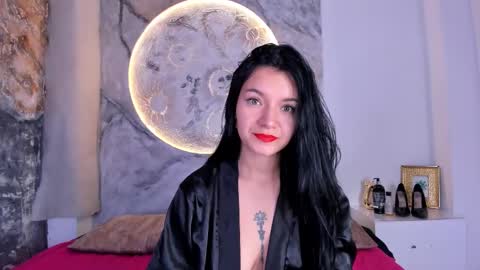 roxanaborns online show from December 16, 2025, 1:05 pm