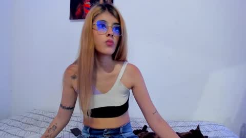 roxy online show from March 12, 2025, 6:33 pm